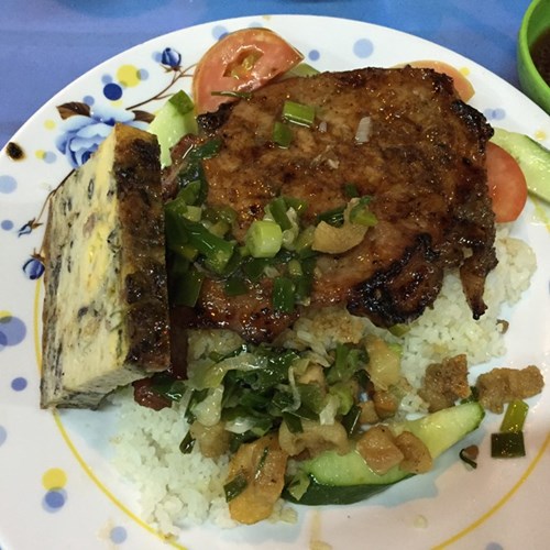 1 ngày ‘đã mắt no bụng’ ăn đặc sản bình dân ở Sài Thành