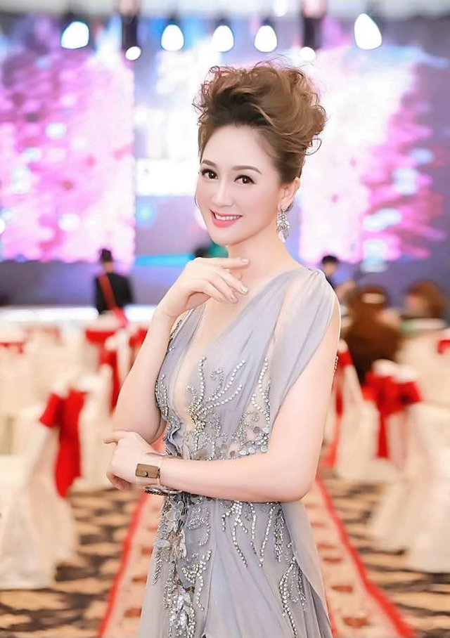 Hoa hậu Đàm Lưu Ly sau 28 năm đăng quang