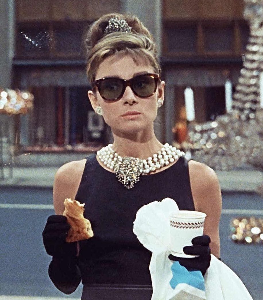 Di sản thời trang của huyền thoại Audrey Hepburn 