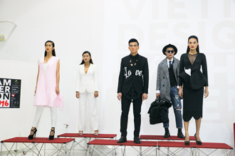 “Tiểu thư” thời trang Việt lần đầu xuất chiêu